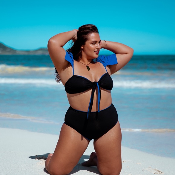 REVERSIBLE SUSTAINABLE 2 PIECE BLUE/BLACK BIKINI - Picture 2 of 8